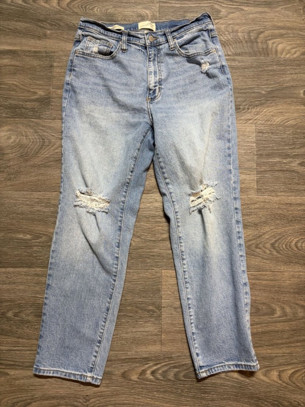Universal Thread High Rise 90s Slim Distressed Denim Jeans 8 Light Wash Cropped